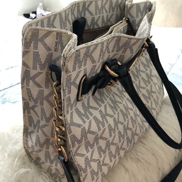 •SOLD• - Picture 2 of 5